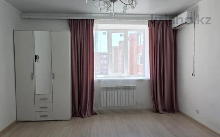 1-бөлмелі пәтер · 41.5 м² · 6/7 қабат, Алтын Орда (бывш Батыс-2), бағасы: 16.5 млн ₸ в Актобе — фото 2