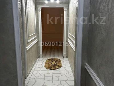 3-комнатная квартира, 56 м², 4/5 этаж посуточно, мкр Айнабулак-3 133 за 25 000 〒 в Алматы, Жетысуский р-н