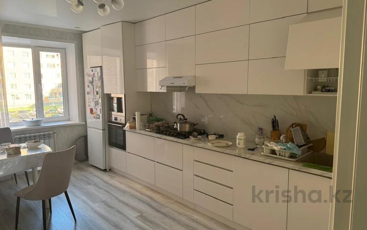 3-бөлмелі пәтер · 120 м² · 2/9 қабат, Береке 52, бағасы: 50 млн ₸ в Костанае — фото 2