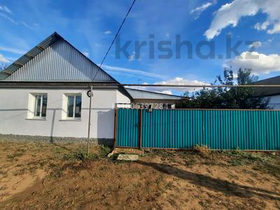 Отдельный дом · 4 комнаты · 100 м² · 10 сот., Момыш улы 132 — С.Володарское за 14.5 млн 〒 в Трекино