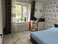 2-бөлмелі пәтер · 50 м² · 1/5 қабат, 4 ш/а 1/1 — Джамбула, бағасы: 16.5 млн ₸ в Уральске, мкр 4 — фото 2