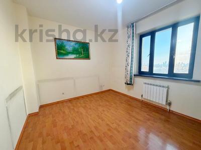 3-комнатная квартира · 98 м² · 13/23 этаж, Валиханова 5 за 36.3 млн ₸ в Астане, р-н Байконур
