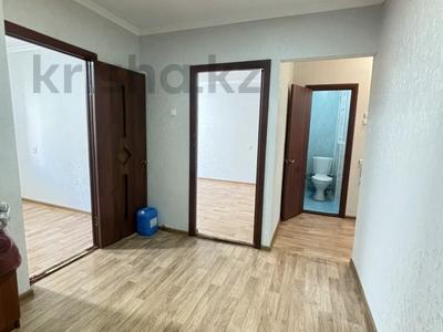 2-комнатная квартира · 55 м² · 3/5 этаж, Сазда-1, Марата Оспанова 54/1 за 17.5 млн ₸ в Актобе