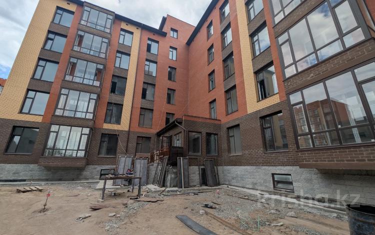 1-комнатная квартира · 53 м² · 4/5 этаж, Сатпаева 306/2к1 — Можно в ипотеку! за ~ 28.1 млн ₸ в Павлодаре — фото 2