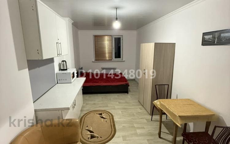 1-комнатная квартира · 30 м² · 1/2 этаж, Верди 40 2 — Розыбакиева рыскулова за 120 000 ₸ в Алматы, Жетысуский р-н — фото 2