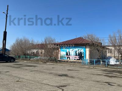 Еркін · 290.1 м², бағасы: 4 млн 〒 в Калбатау