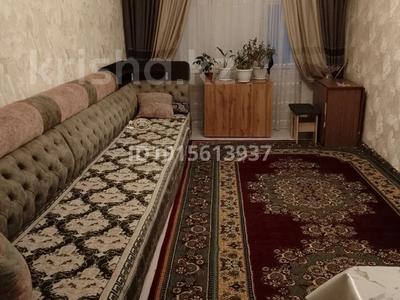 2-комнатная квартира · 73 м² · 4/5 этаж, мкр Каратау 16 — Дом находится в 2-м микрорайоне, в очень удобном месте. До торгового центра — всего 5 минут пешком. Рядом прямо возле дома есть школа и детский сад. Расположен в районе Односторонки, всё необходимое находится рядом. за 60 000 ₸ в Таразе