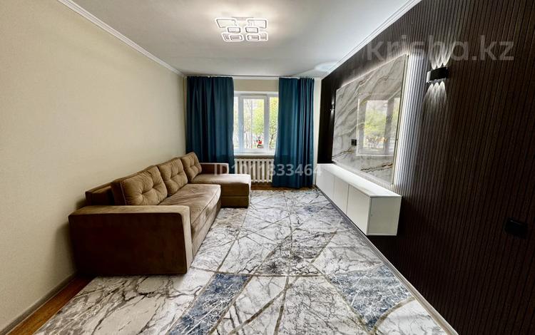 1-комнатная квартира · 32 м² · 1/5 этаж, мкр Аксай-2 45 за 25 млн ₸ в Алматы, Ауэзовский р-н — фото 2