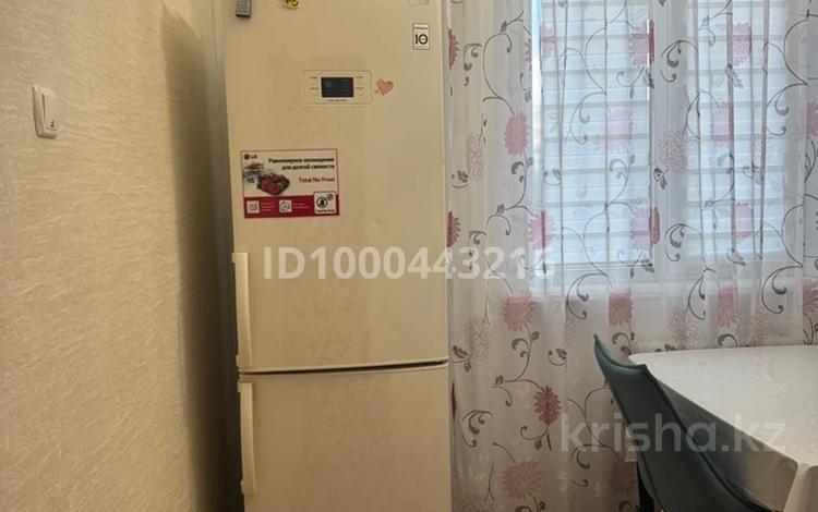 1-комнатная квартира · 37 м² · 5/9 этаж, 5 микрорайон за 140 000 ₸ в Аксае — фото 2