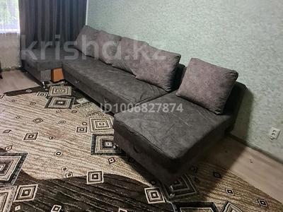 3-бөлмелі пәтер · 54 м² · 1/12 қабат, Жаңа қала ш/а., Нуркена абдирова 8, бағасы: 15 000 ₸ в Караганде, Казыбек би р-н