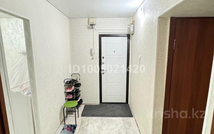 3-комнатная квартира · 63.6 м² · 3/5 этаж, Самал 17 — 7- микрорайон Сифулина за 19 млн ₸ в Таразе — фото 2