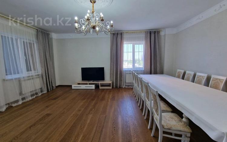 3-комнатная квартира · 149.6 м² · 3/11 этаж, мкр. Алтын орда, Молдагуловой за 700 000 ₸ в Актобе — фото 2