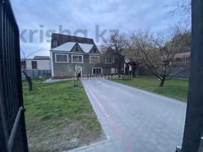 Отдельный дом · 6 комнат · 240 м² · 8 сот., мкр Айгерим-1 9б — Чойбалсана за 130 млн ₸ в Алматы, Алатауский р-н