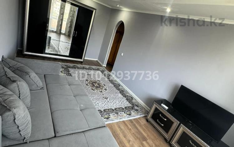 2-бөлмелі пәтер · 56 м² · 5/5 қабат, мкр Кунаева 52, бағасы: 17.9 млн ₸ в Уральске — фото 2