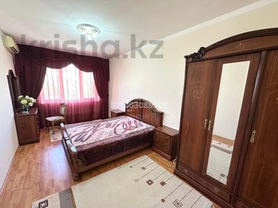 2-бөлмелі пәтер · 55 м² · 4/5 қабат, 15-ш/а. 5 — Рядом набережка,супер маркет НҰР, бағасы: 10 000 ₸ в Актау, 15-й мкр