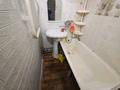 2-комнатная квартира · 45 м² · 4/5 этаж, мкр Строитель 35 за 100 000 ₸ в Уральске — фото 9