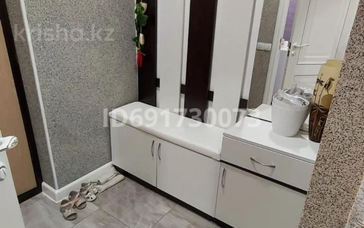 2-бөлмелі пәтер, 49 м², 5/12 қабат ай сайын, 16-й мкр 49, бағасы: 150 000 〒 в Актау, 16-й мкр  — фото 2