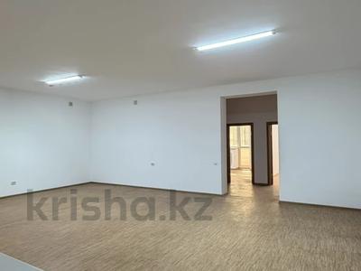 Еркін, кеңселер, дүкендер мен бутиктер, білім орталықтары · 115 м², бағасы: 65 млн ₸ в Актобе, мкр. Алтын орда