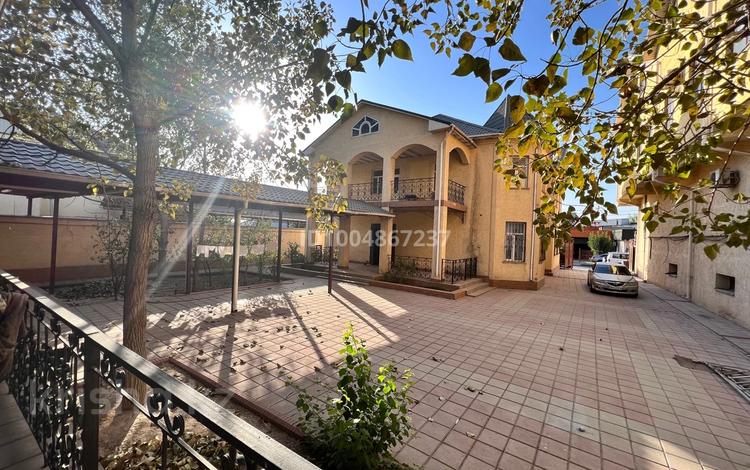 Отдельный дом · 10 комнат · 356 м² · 9 сот., мкр Самал-1 — Момышулы 127 за 150 млн ₸ в Шымкенте, Абайский р-н — фото 2