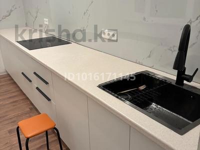 3 комнаты · 161 м² · 12/13 этаж, Туркестан 8 за 65 000 ₸ в Астане, Есильский р-н