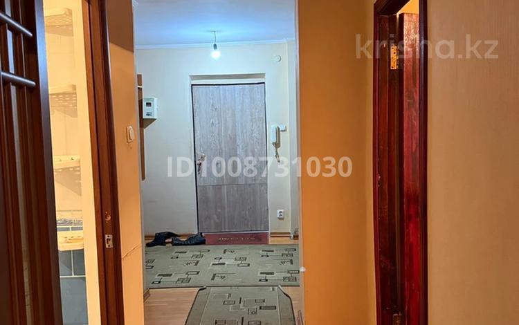 2-комнатная квартира · 80 м² · 3/10 этаж, мкр 12 за 200 000 ₸ в Актобе — фото 2
