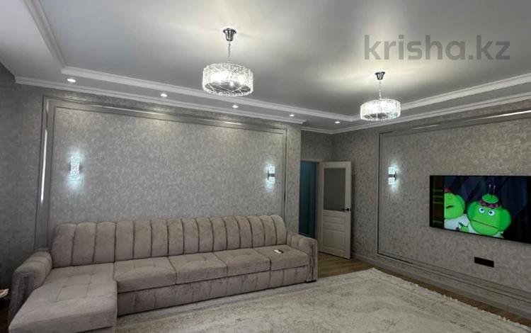 4-бөлмелі пәтер · 130 м² · 5/15 қабат, 17-ш/а. 54, бағасы: 65 млн ₸ в Актау, 17-й мкр — фото 2