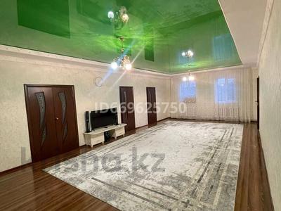 Отдельный дом · 7 комнат · 300 м² · 12 сот., Шукурова 88а за 43 млн 〒 в 