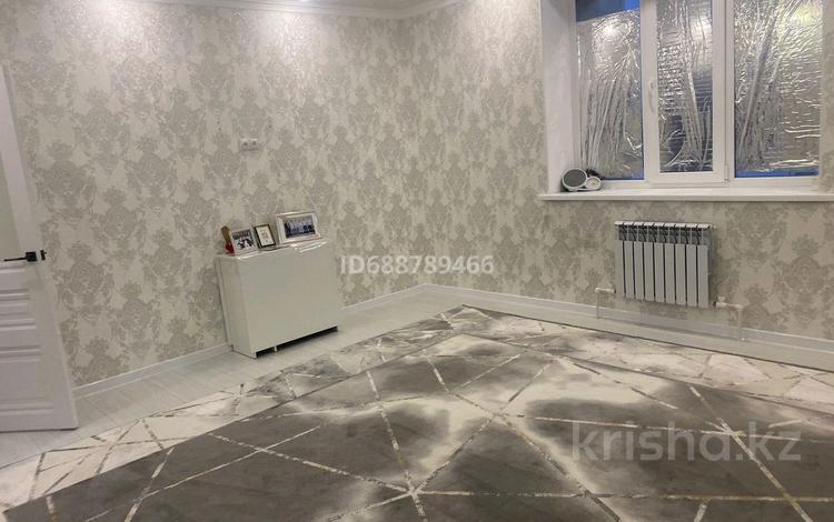 2-бөлмелі пәтер · 70 м² · 7/7 қабат, мкр. Алтын орда, Мкр. Батыс-2 49 Д, бағасы: 160 000 ₸ в Актобе — фото 14