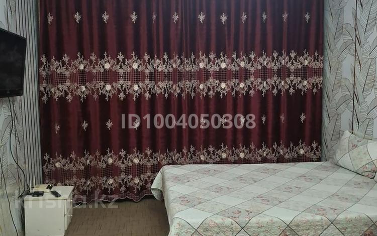 1-бөлмелі пәтер · 30 м² · 2/4 қабат, Абылайхан 39 — Маметова Абылайхана, бағасы: 15 000 ₸ в Алматы, Алмалинский р-н — фото 6