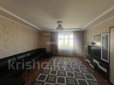 2-бөлмелі пәтер · 75 м² · 5/9 қабат, мкр Кадыра Мырза-Али 30/1, бағасы: 200 000 ₸ в Уральске