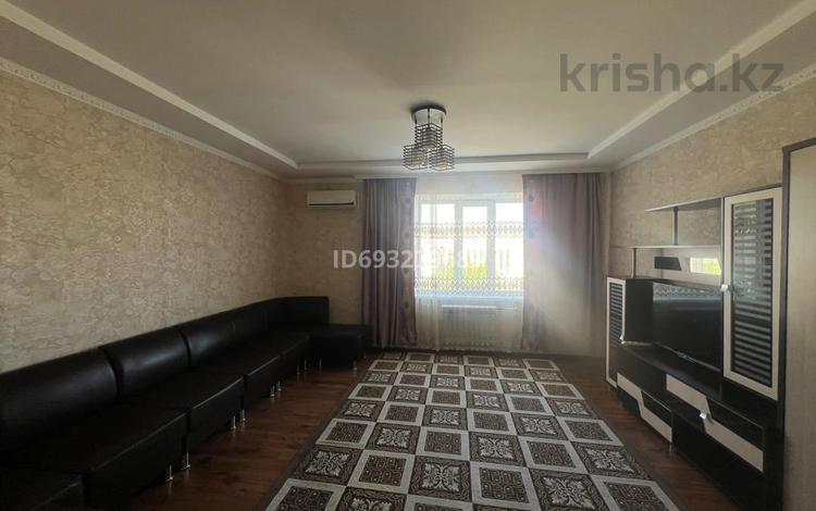 2-бөлмелі пәтер · 75 м² · 5/9 қабат, мкр Кадыра Мырза-Али 30/1, бағасы: 200 000 ₸ в Уральске — фото 11