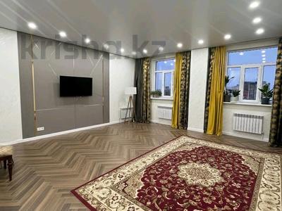 4-бөлмелі пәтер · 170 м² · 8/15 қабат, 17-й мкр 54, бағасы: 65 млн 〒 в Актау