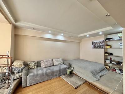 1-комнатная квартира · 35.5 м² · 4/5 этаж, мкр Самал-3, Чайкина 3а — Достык за 35.5 млн 〒 в Алматы, Медеуский р-н