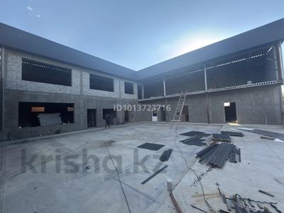 Дүкендер мен бутиктер, қоғамдық тамақтану орны · 700 м², бағасы: 150 млн ₸ в Сарыкемере