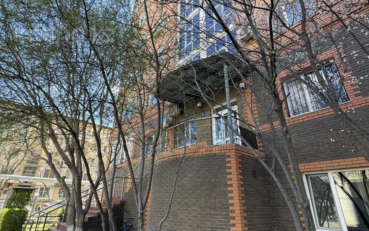2-бөлмелі пәтер · 65 м² · 8/9 қабат, Ауезова 31, бағасы: 250 000 ₸ в Атырау, мкр Жилгородок — фото 2