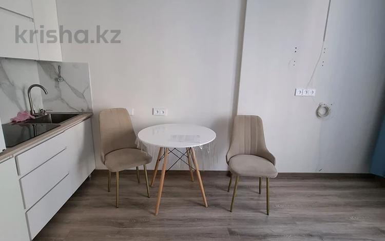 1-комнатная квартира · 33 м² · 7/14 этаж, Утепова за 250 000 ₸ в Алматы, Бостандыкский р-н — фото 2