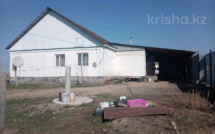 Отдельный дом · 7 комнат · 120 м² · 6 сот., 6 линия 248 — Возле школы за 20 млн ₸ в Есик — фото 2