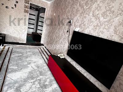 3-бөлмелі пәтер · 60 м² · 1/2 қабат, Тауельсиздик 92 — Жанару, бағасы: 180 000 ₸ в Затобольске (Тобыле)