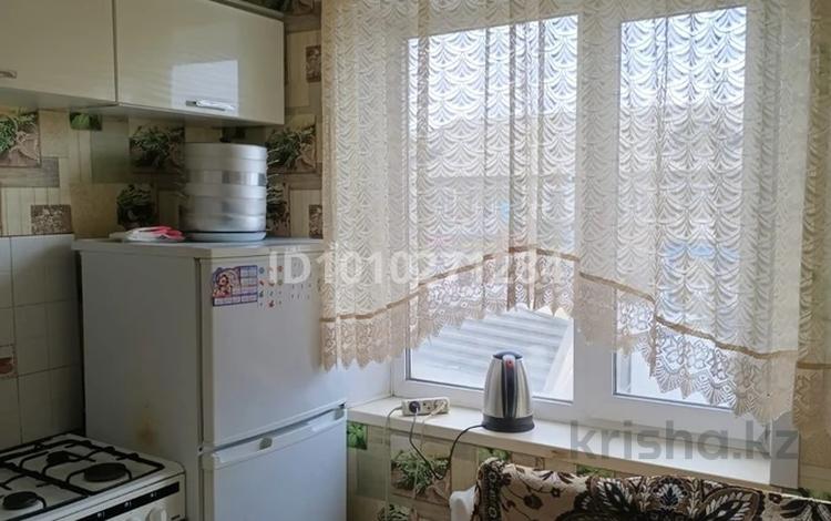 2-комнатная квартира · 42 м² · 2/5 этаж, Бобровка, Физкультурная 19 за 140 000 ₸ в Семее — фото 4