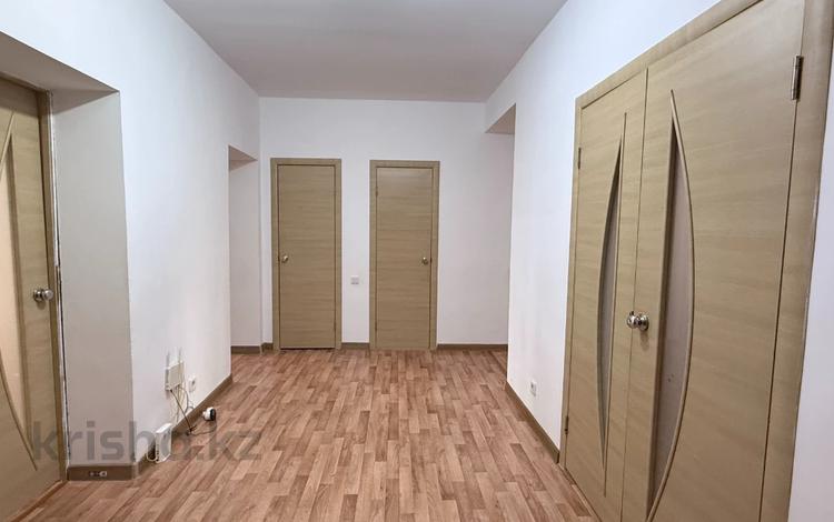 3-комнатная квартира · 85.9 м² · 4/9 этаж, мкр. Алтын орда, Тауелсиздик за 27.3 млн ₸ в Актобе — фото 2
