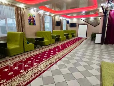 Свободное назначение, офисы, магазины и бутики, склады, общепит, салоны красоты, бани, гостиницы и зоны отдыха, медцентры и аптеки, образование, развлечения · 870 м² за 439.9 млн 〒 в Семее