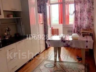 3-комнатная квартира · 100 м² · 2/5 этаж, Арай-2 10 за 110 000 ₸ в Таразе