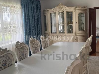 Жеке үй · 5 бөлме · 120 м² · 8 жүзд., Аулие-Ата ш/а, Шакен Ниязбекова — Тараз арена маганда, бағасы: ~ 30 млн ₸ в мкр Аулие-Ата