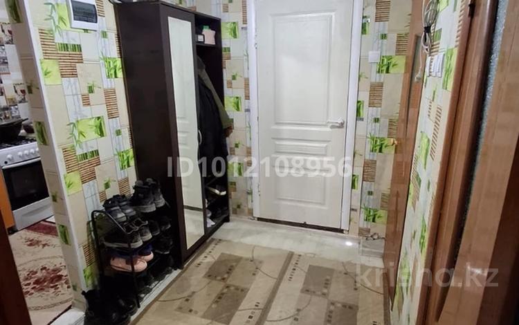 2-бөлмелі пәтер · 40 м² · 4 қабат, Мкр. Шанырак 17, бағасы: 7.5 млн ₸ в Жанаозен — фото 2
