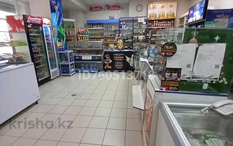 Свободное назначение, офисы, магазины и бутики, склады · 481.2 м² за 80 млн 〒 в Уральске — фото 6