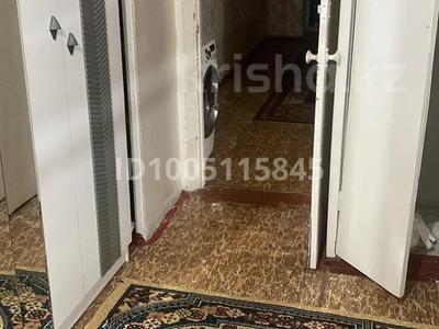 2-комнатная квартира · 44 м² · 4/5 этаж, Мкр Самал 14 — Сейфуллина остановка за 100 000 ₸ в Таразе