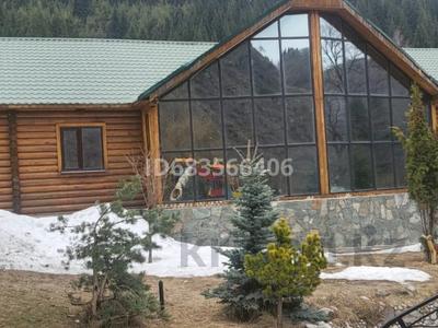 Дом · 2 комнаты · 199 м², мкр Нур Алатау, Казачка 35 за 75 000 ₸ в Алматы, Бостандыкский р-н