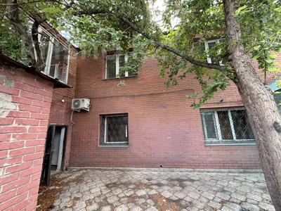 Жеке үй · 13 бөлме · 251.1 м² · 27 жүзд., Жаңа қала ш/а., Рахимова 150, бағасы: 56 млн ₸ в Караганде, Казыбек би р-н