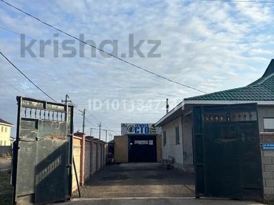 Отдельный дом · 4 комнаты · 100 м² · 6 сот., А.Бокейхана 19 — Магазин Айдана за 43 млн ₸ в Караоткеле