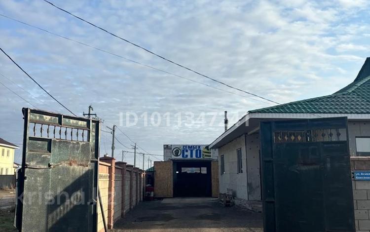 Отдельный дом · 4 комнаты · 100 м² · 6 сот., А.Бокейхана 19 — Магазин Айдана за 43 млн ₸ в Караоткеле — фото 2